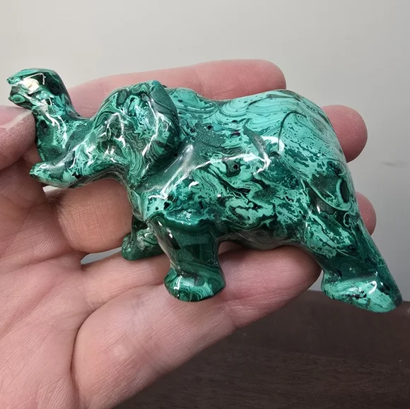 Malachite Crystal Elephant - Picture 10 of 15